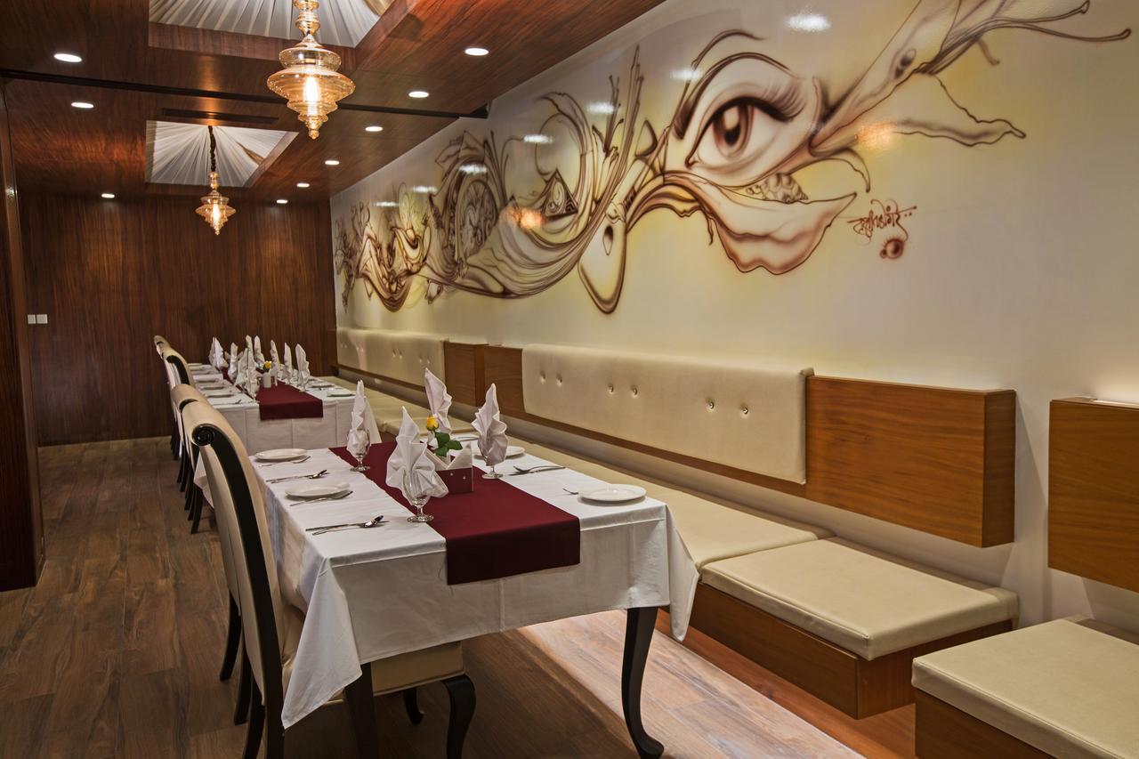 M Crown Hotel Shillong Ngoại thất bức ảnh