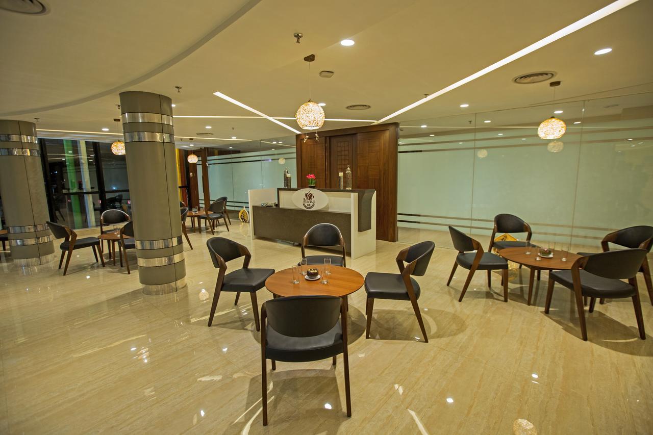 M Crown Hotel Shillong Ngoại thất bức ảnh