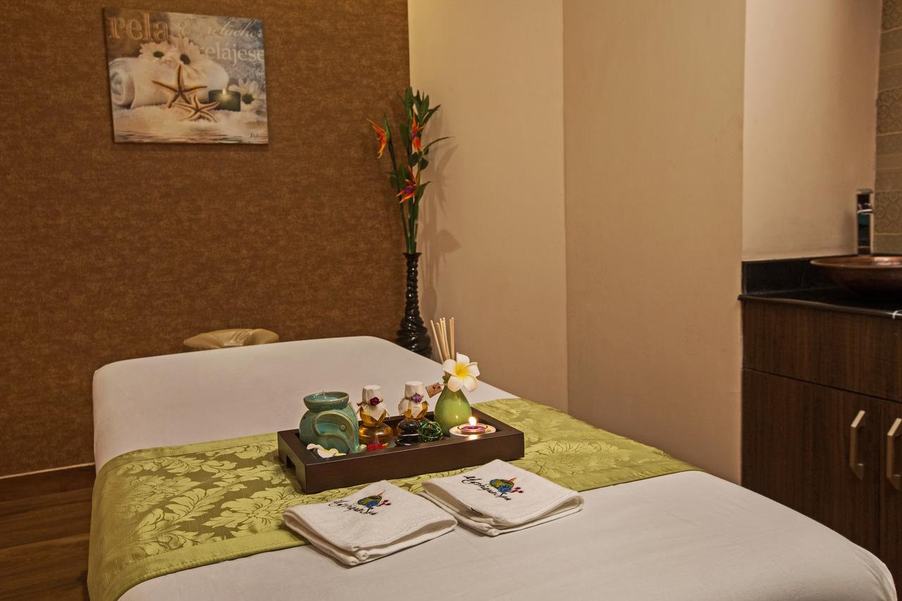 M Crown Hotel Shillong Ngoại thất bức ảnh